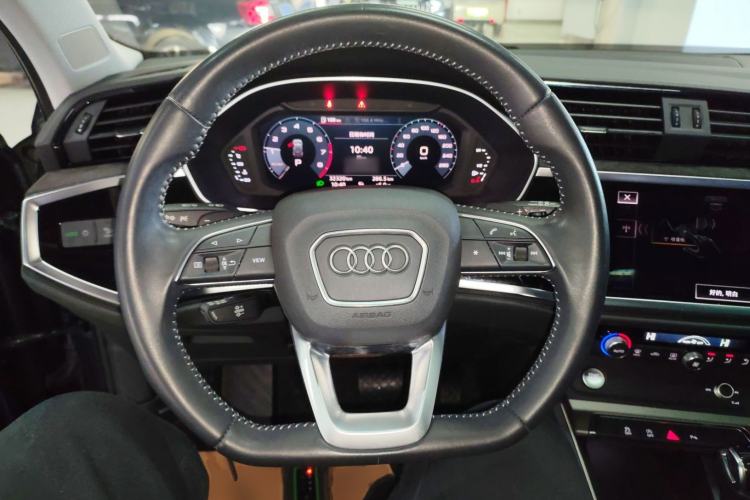 Used Audi Q3 2020 35 TFSI Fashion Dynamic Model
