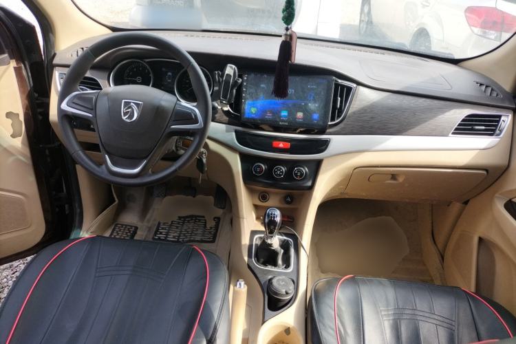 Used Baojun 730 2016 1.5L Manual Value Edition 7 Seats China V Emission Standard
