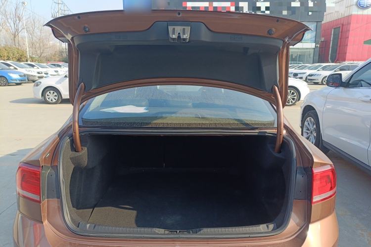 Used Volkswagen Lamando 2017 280TSI DSG Comfort Edition
