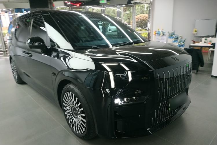 Used Zeekr 009 2022 WE Edition Exterior 1