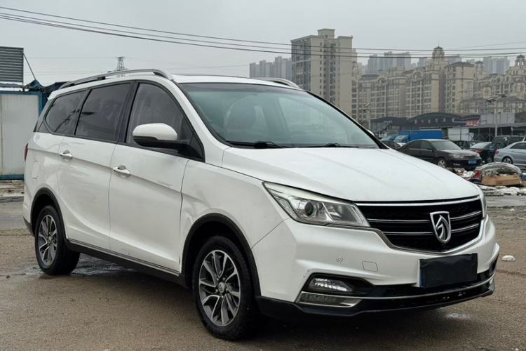 Used Baojun 730 2019 1.5T CVT Flagship Model 7 Seats China VI Emission Standard
