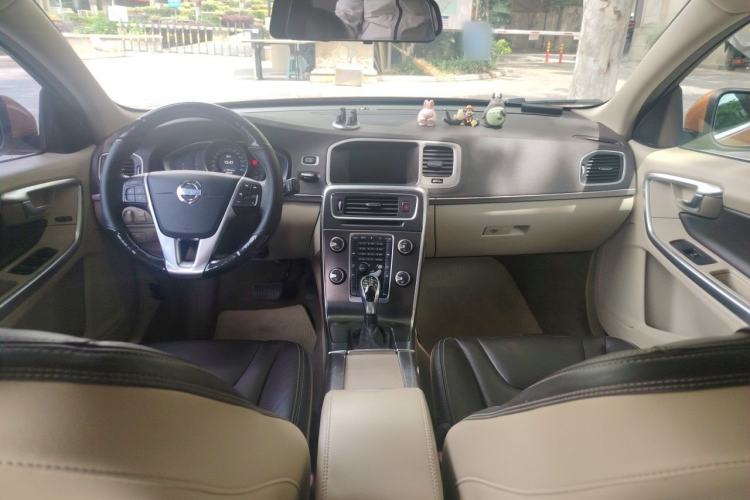 Used Volvo S60 2014 S60L 2.0T Zhiyuan Edition