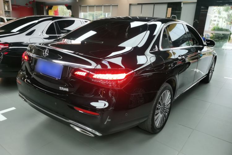 Used Mercedes-Benz E-Class 2023 Updated E 300 L Fashion Edition
