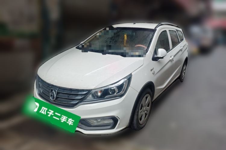 Used Baojun 310W 2017 1.5L Manual Comfort Version China V Guazi used car, China used car export, Used car for sale, Used Baojun cars, Cheapest cars for sale