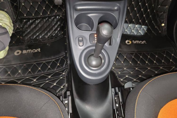 Used smart fortwo 2015 1.0L 52 kW Hardtop Passion Edition