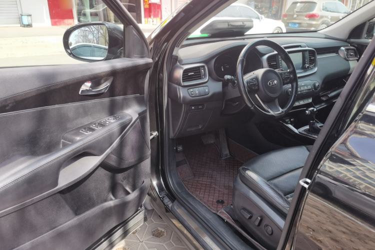 Used Kia Sorento 2015 Sorento L 2.0T Gasoline 4WD Elite Edition 7 Seats China V Emission Standard
