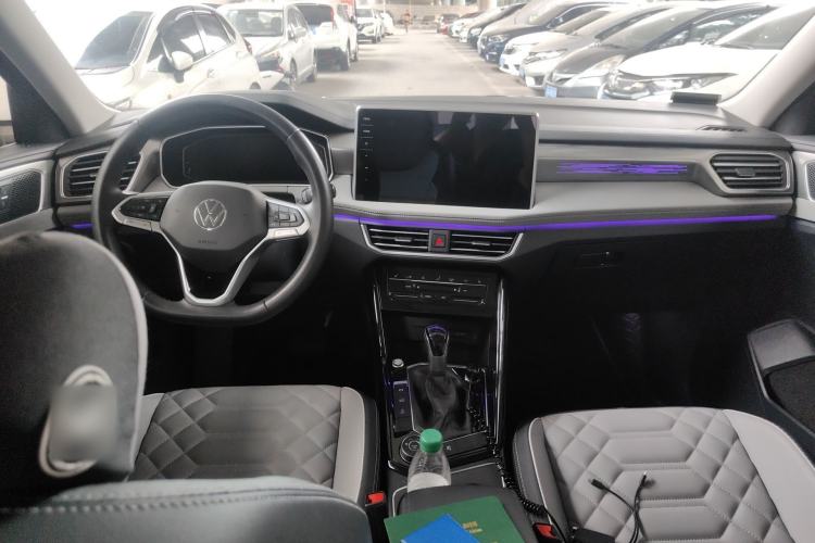 Used Volkswagen Tayron 2023 Revised Version 380TSI All-Wheel Drive R-Line High-Energy Edition Center Console