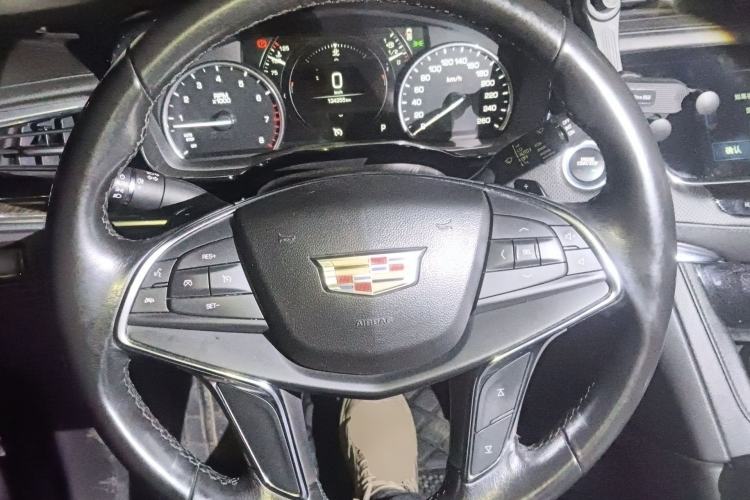 Used Cadillac XT5 2018 28T Four-Wheel Drive Luxury Model
