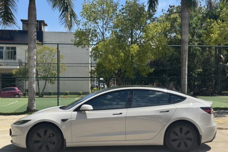 Used Tesla Model 3 2023 Rear-Wheel-Drive Version