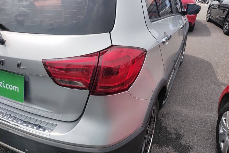 Used Haval H1 2016 Blue Label 1.5L AMT Luxury Model