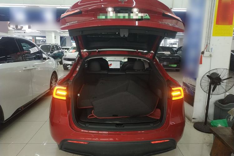 Used Tesla Model Y 2021 Long-Range All-Wheel-Drive Version