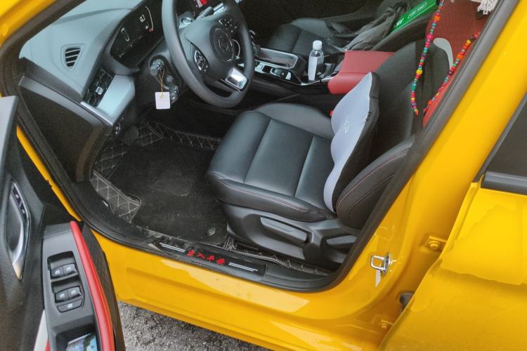 Used MG 5 2023 180 DVVT CVT Luxury Edition Left Front Seat