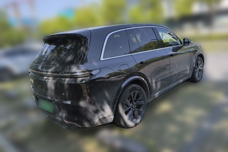 Used Li Auto L8 2023 Air model
