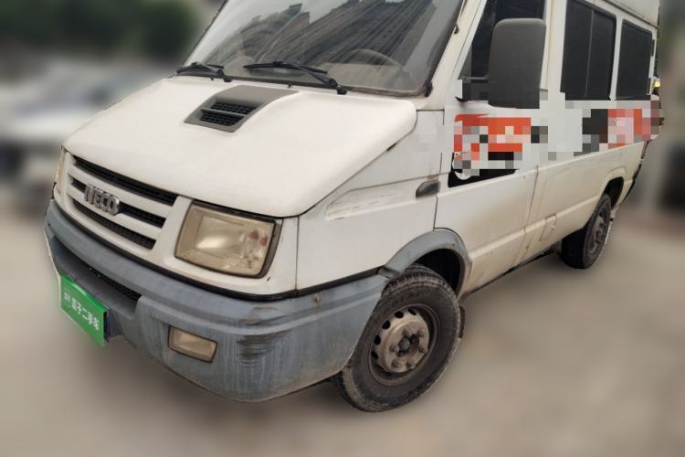 Used Iveco Daily 2012 2.5T-A35 Logistics Version 1 Mid-Roof