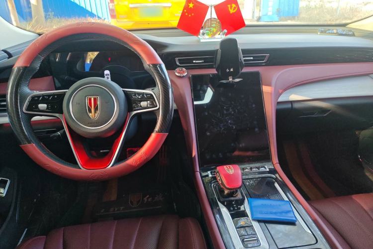 Used Hongqi H5 2025 2.0T Automatic Flag Edition – 500 000 Units Commemorative Version
