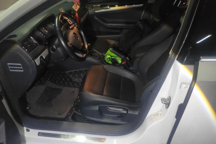 Used Volkswagen Sagitar 2017 230TSI Automatic Comfort Version