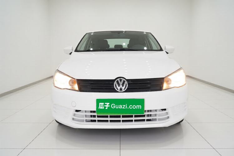 Used Volkswagen Jetta 2013 1.6L Automatic Fashion Model Front