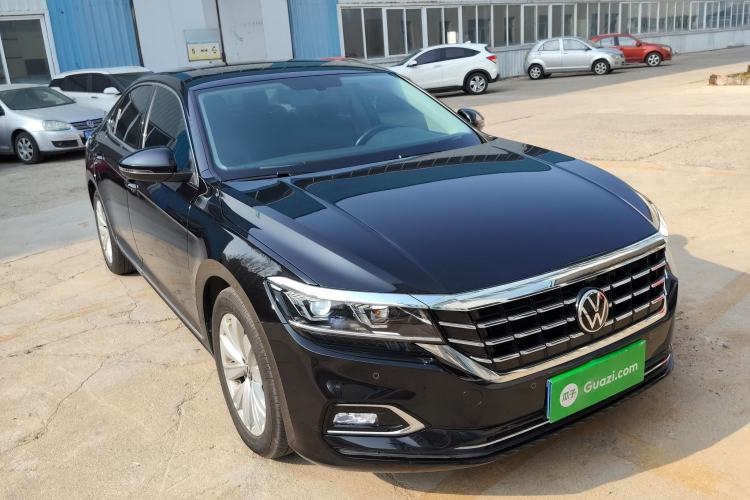 Used Volkswagen Passat 2020 Facelift 330TSI Elite Edition China VI Standard
