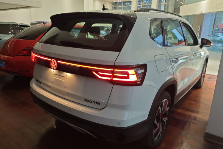 Used Volkswagen Tharu 2024 300TSI Two-Wheel-Drive Moon Luxury Edition
