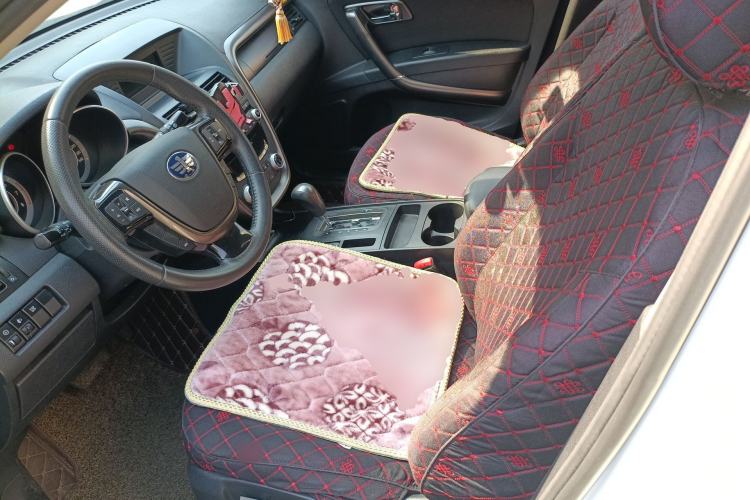 Used Bestune X80 2016 2.0L automatic Comfort trim level