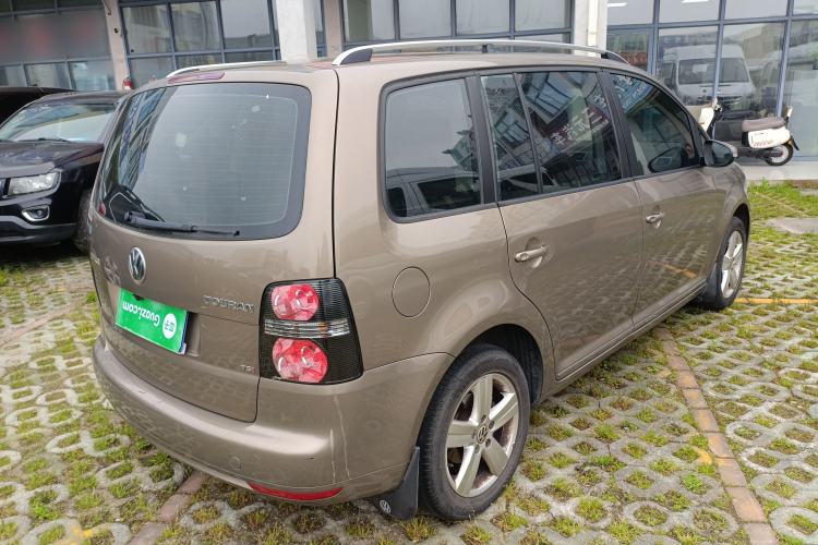 Used Volkswagen Touran 2015 1.4T DSG Comfort Edition 5 Seats