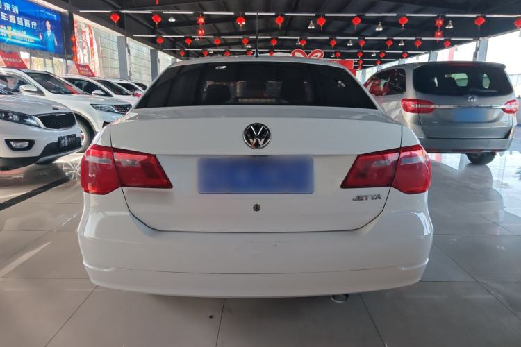 Used Volkswagen Jetta 2015 Zhuihui Edition 1.4L Manual Fashion Model Exterior 4