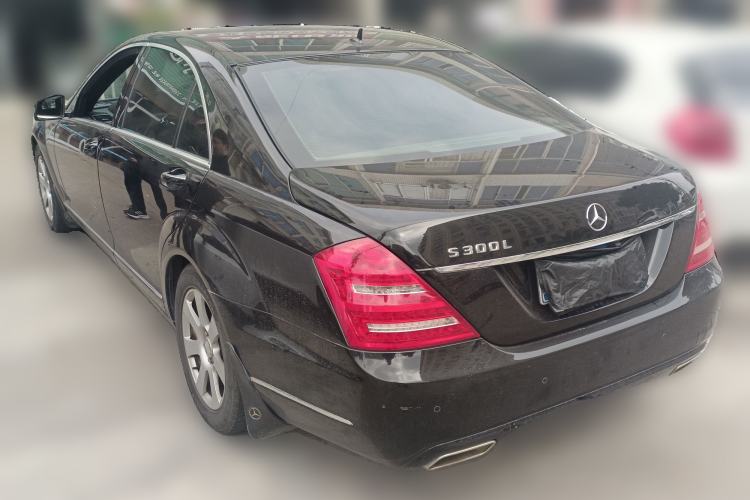 Used Mercedes-Benz S-Class 2012 S 300 L Business Standard Model