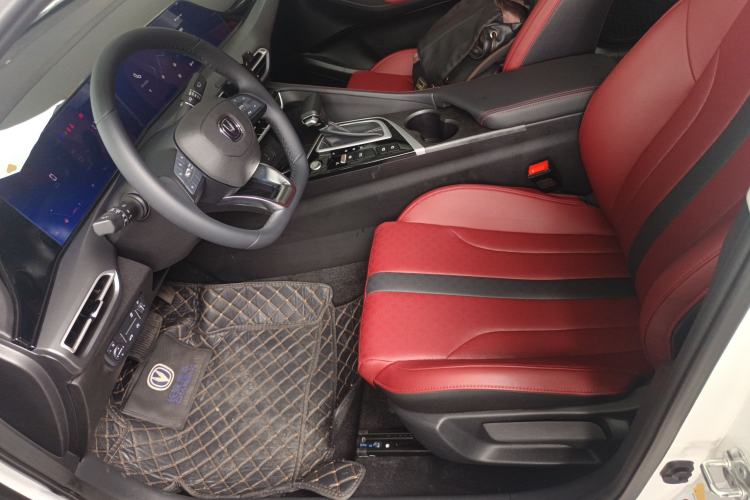 Used Changan Eado 2021 PLUS Blue Whale NE 1.4T GDI DCT Prestige Model
