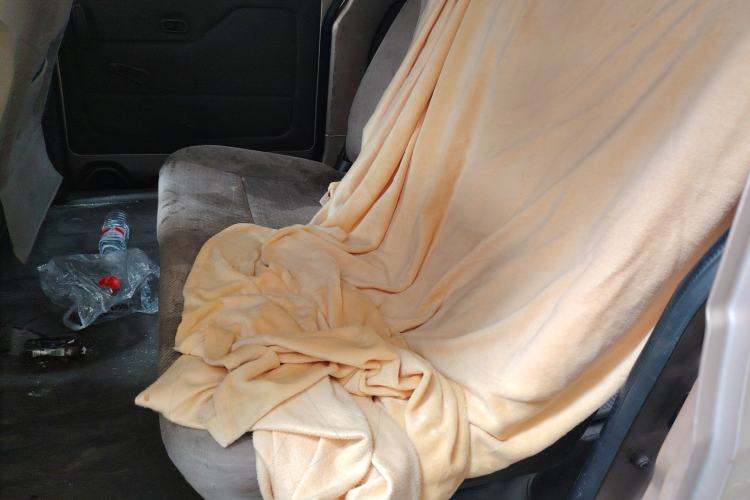 Used Wuling Rongguang V 2015 1.5L Practical Version Left Rear Seat