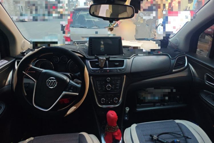 Used Buick Encore 2015 1.4T Automatic Two-Wheel Drive Urban Leading Model Center Console