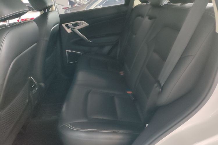 Used Geely Auto Emgrand X7 Sport 2018 1.8TD Automatic Two-Wheel Drive Smart Connect 4G Internet Edition Left Rear Seat