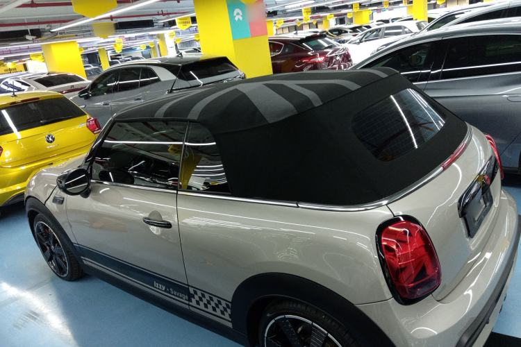 Used MINI MINI 2023 Second Facelift 2.0T COOPER S CABRIO Artist