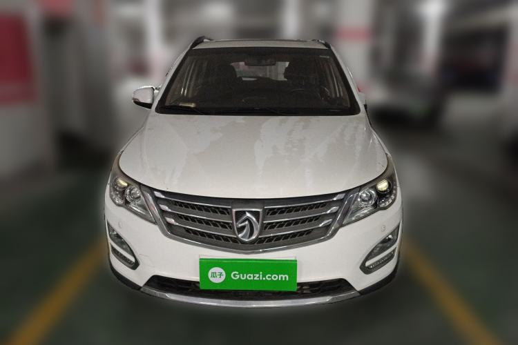 Used Baojun 560 2015 1.8L manual luxury version