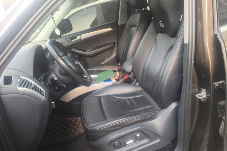 Used Audi Q5 2013 40 TFSI Technology Edition Left Front Seat