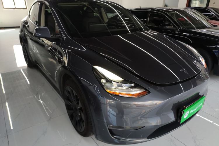Used Tesla Model Y 2021 Long-Range All-Wheel-Drive Version
