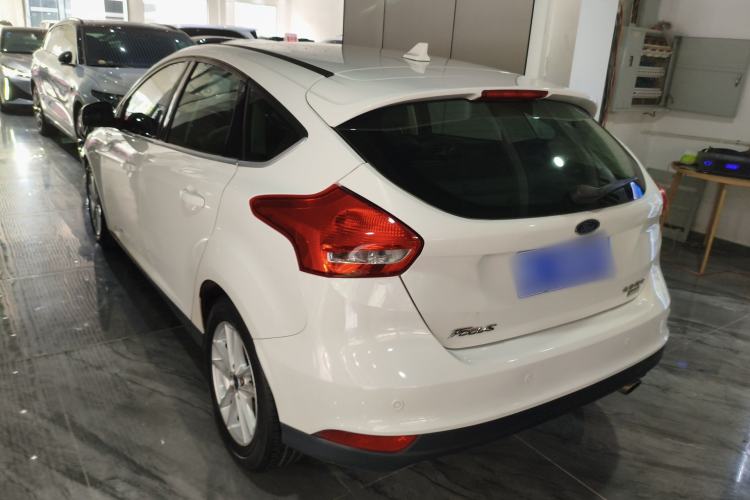 Used Ford Focus 2017 Hatchback EcoBoost 180 Automatic Elite Model Rear Left 45 Deg