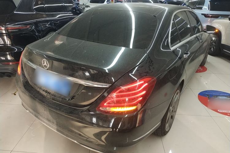Used Mercedes-Benz C-Class 2015 C 260 L
