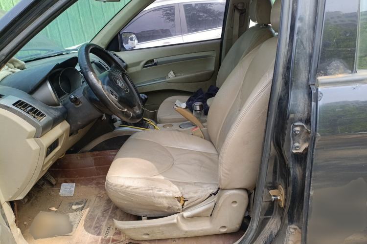 Used Land X8 2012 Explorer Edition 2.0T Diesel 4x2 Luxury Model