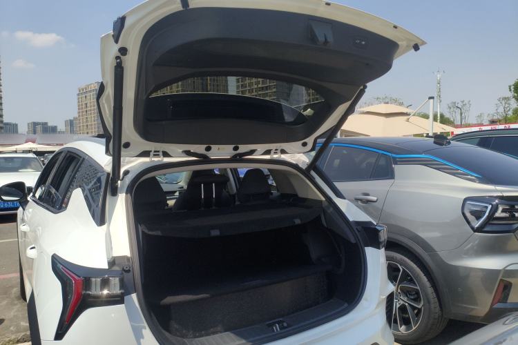 Used Lynk & Co 06 EM-P 2023 1.5T Remix PHEV Pro