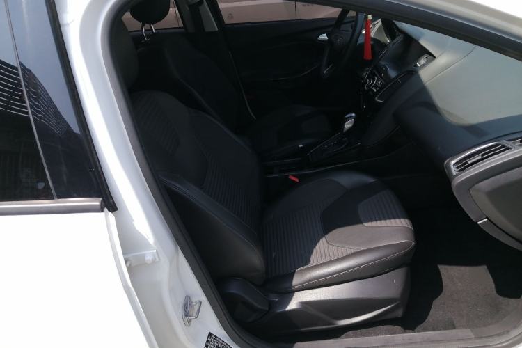 Used Ford Focus 2018 Sedan Classic 1.6L Automatic Trendy SmartDrive Edition