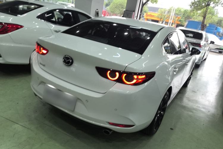 Used Mazda 3 Axela 2022 2.0L Automatic Premium Black Obsidian Edition
