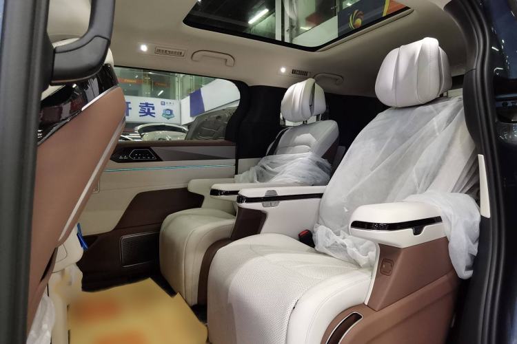 Used BYD Xia 2025 DM-i 1.5T 180km Beyond Edition
