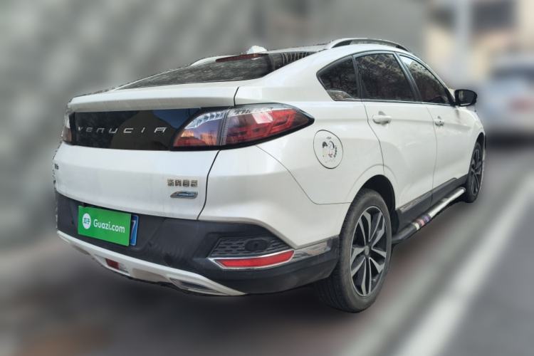 Used Venucia T90 2017 2.0L CVT Smart Edition
