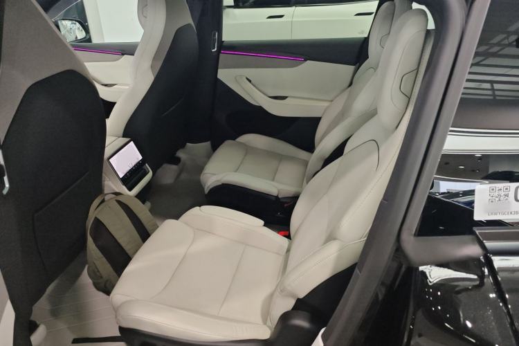 Used Tesla Model Y L 2025 Model Long-Range All-Wheel-Drive Version Left Rear Seat