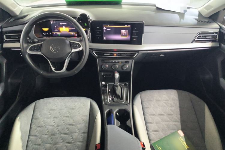 Used Volkswagen Lavida 2023 300TSI DSG Full-Comfort Edition Interior 2