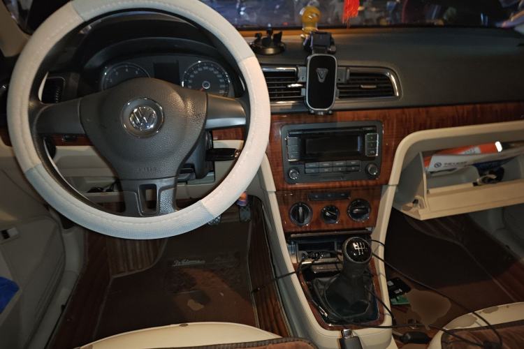 Used Volkswagen Lavida 2013 1.4TSI Manual Comfort Edition