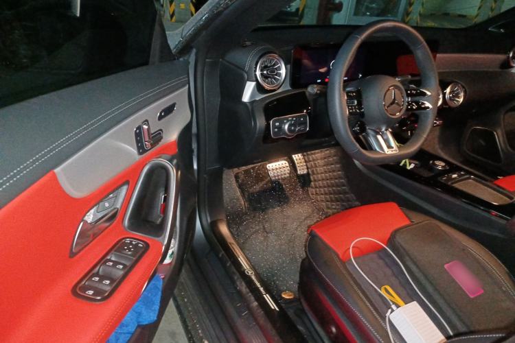 Used Mercedes-Benz CLA AMG 2024 Facelifted AMG CLA 35 4MATIC Driver Seat