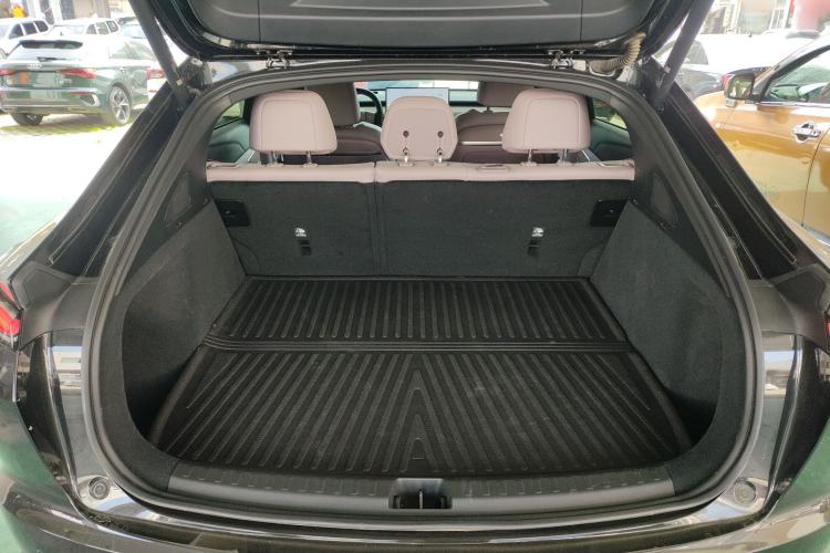 Used ONVO L60 2025 Model—60 kWh Rear-Wheel-Drive Version