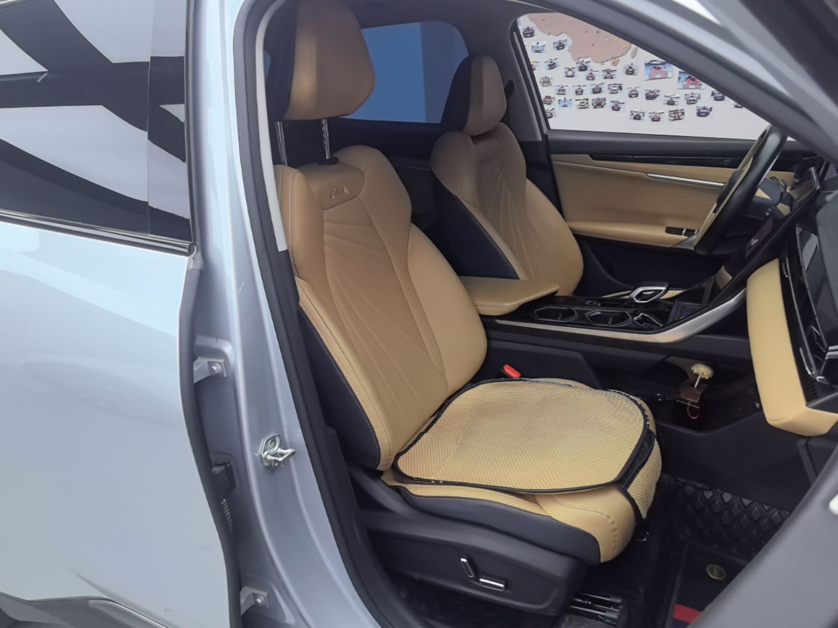Geely Auto FX11 2023 1.5TD DCT Prestige Edition — снимка 19