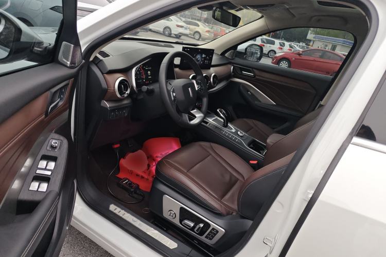 Used Wey VV6 2021 2.0T Two-Wheel Drive Smart Plus